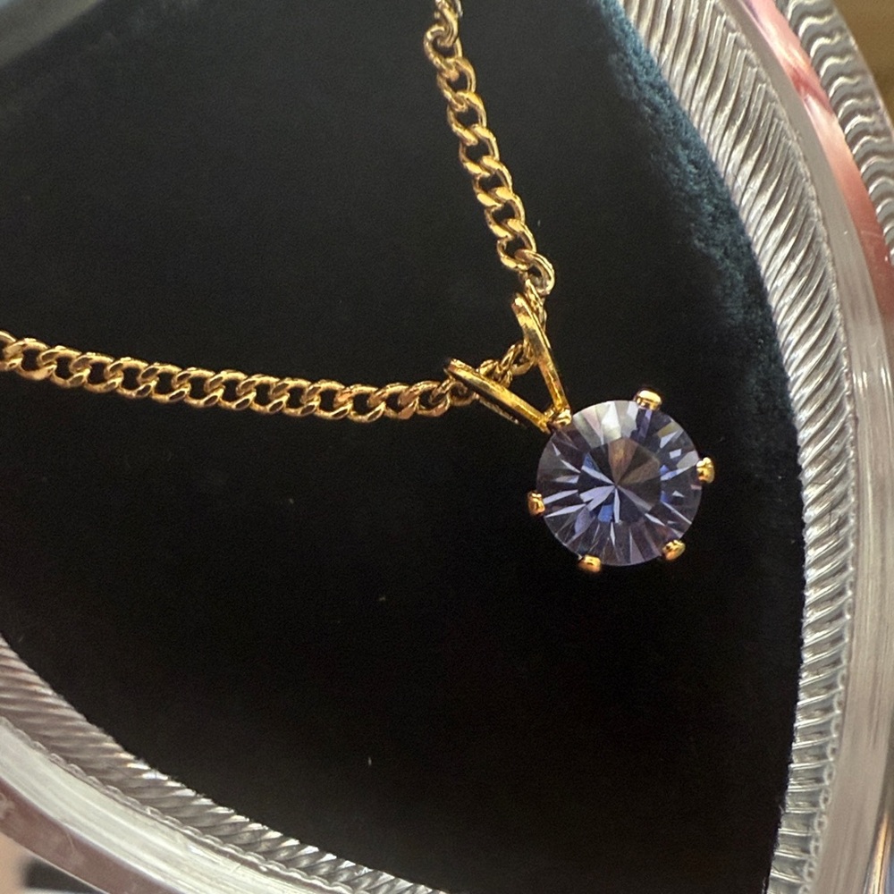Gold Pendant Necklace with Light Purple  Gemstone - Picture 4 of 4